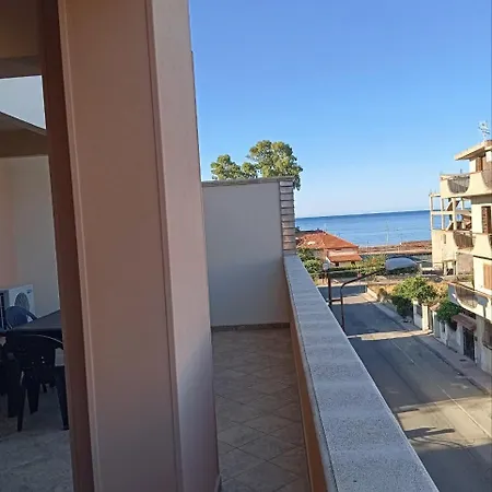 Zostera アパート メーリト・ディ・ポルト・サルヴォ